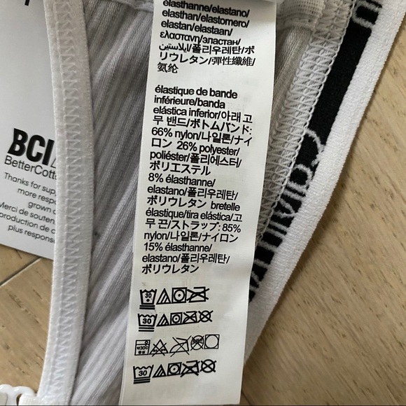 Calvin Klein Triangle Bralette - Picture 5 of 7